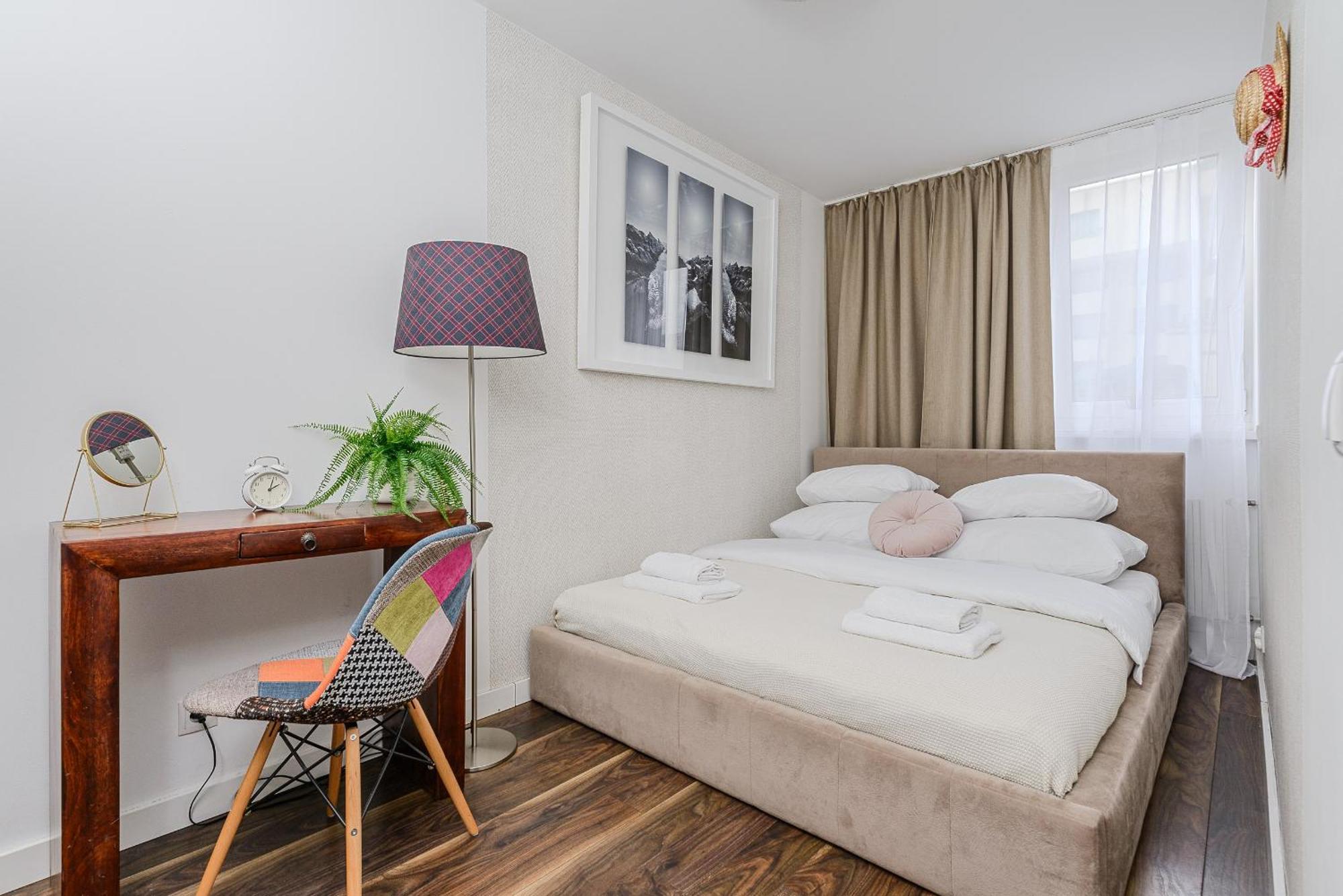 Grzybowska P&O Serviced Apartments Varşovia Exterior foto